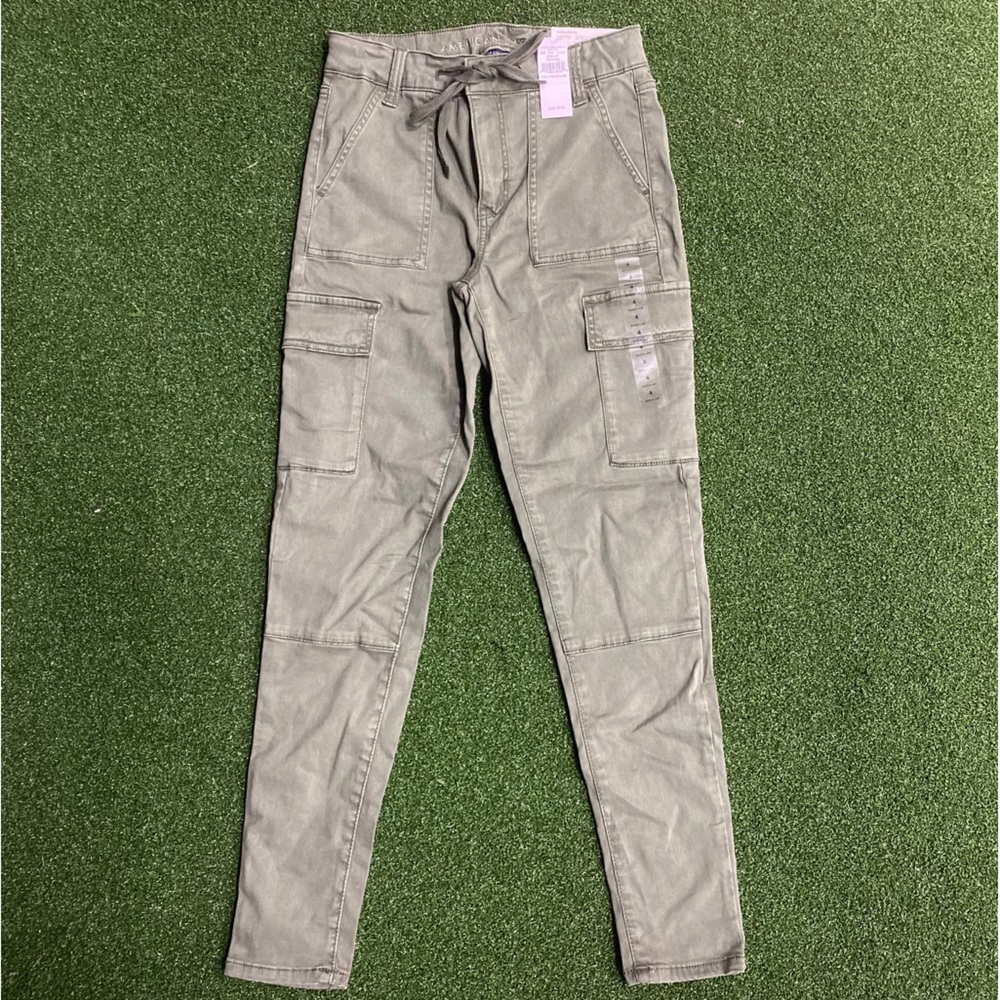 NWT American Eagle Cargo High Waist Jegging
